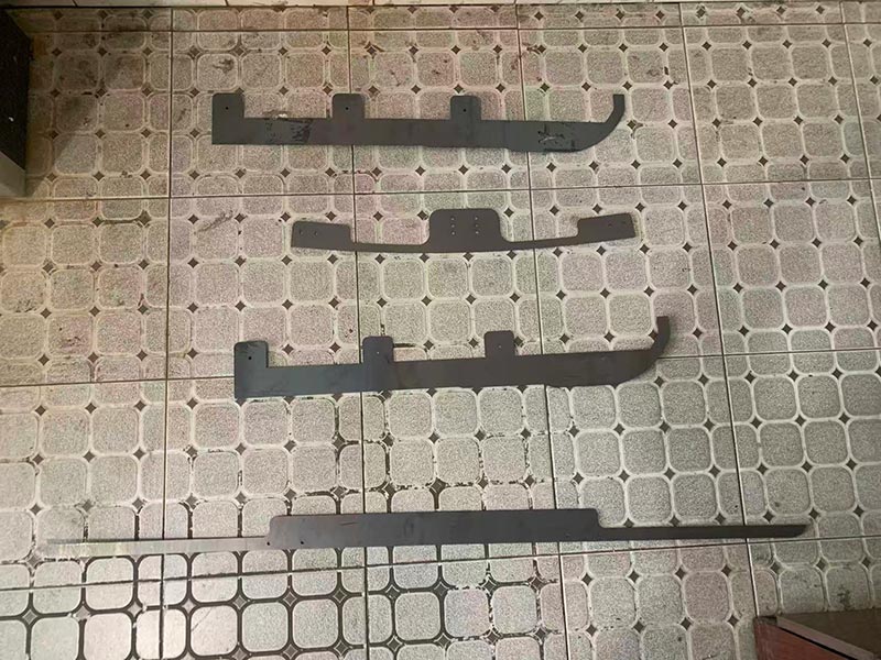 Компания Zunhua Shengjian Fanrong Machinery Parts Co., Ltd. самостоятельно разработала новую продукцию: оснастку и сверлильные станки для противовесов.