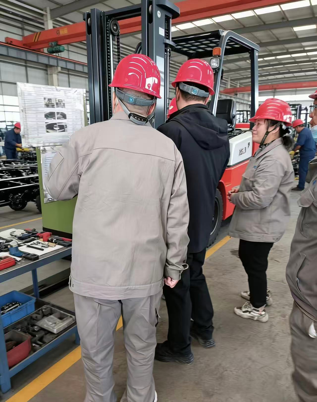 Процветание Цзуньхуа Шэнцзянь: переговоры о посещении объекта для соответствия спросу